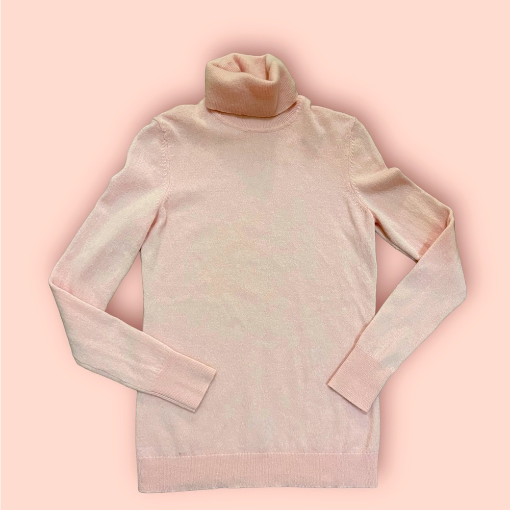 Super soft pink cashmere sweater